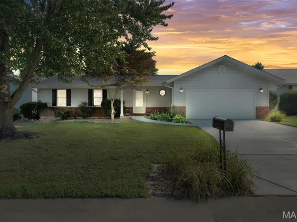 16 Yellowstone Ct, Saint Peters, MO 63376