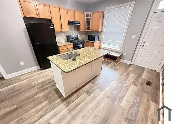 202 N Linwood Ave — Photo 5