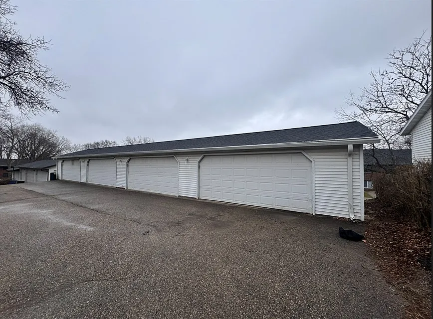 2361 Chalet Gardens Rd #2