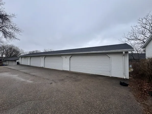 2361 Chalet Gardens Rd APT 2, Fitchburg, WI 53711