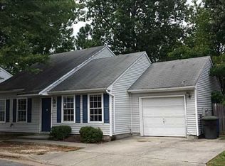 231 Gate House Rd, Newport News, VA 23608
