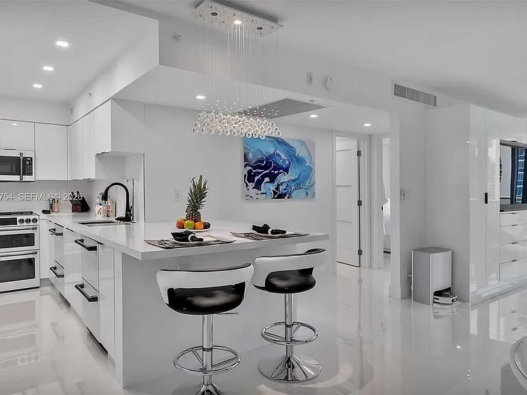 2501 S Ocean Dr #1515 — Photo 3