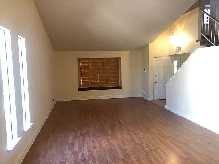 7997 Flametree Ct — Photo 23