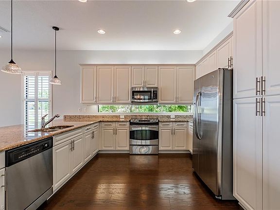 4th image of 3738 Madeira Ct