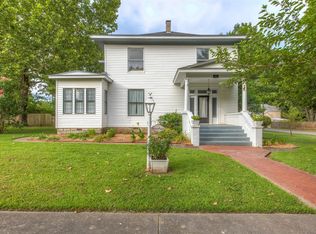 403 E 4th St, Claremore, OK 74017