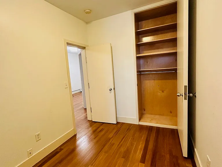 81 W 27th St #1 — Photo 14