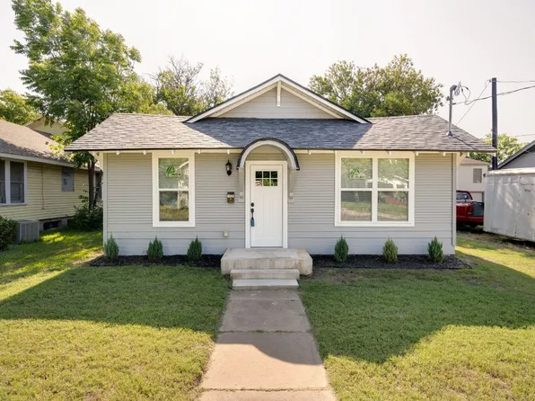 1422 Bolivar St, Denton, TX 76201