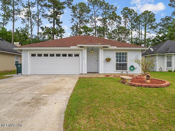 2nd image of 11179 Bentley Trace Ln E