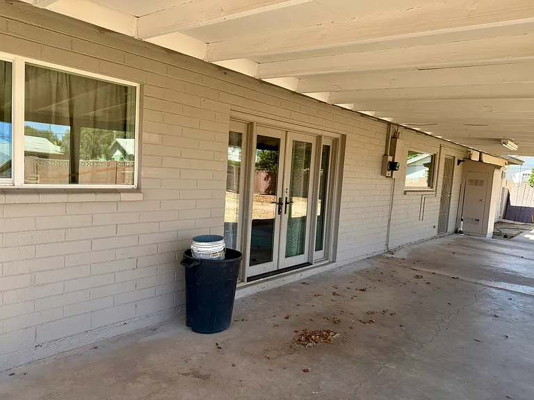 4048 W Glendale Ave — Photo 13