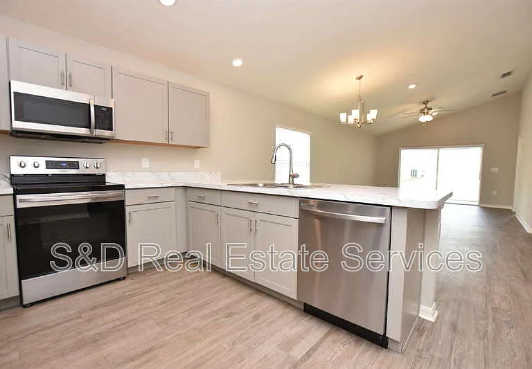 372 Cascara Ln — Photo 4