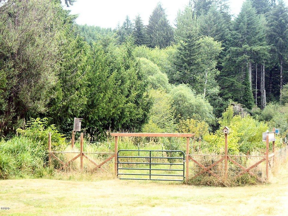 2nd image of 384 Olalla Rd