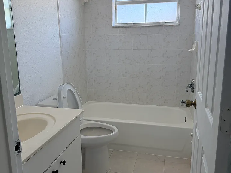 18124 SW 152nd Pl — Photo 21