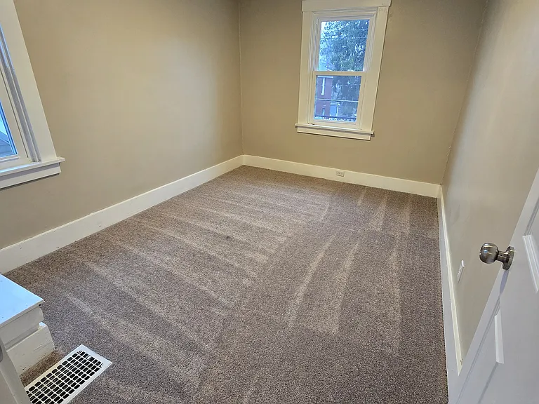 1142 Strahley Pl — Photo 10
