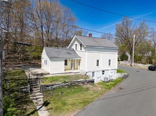 42 Washington St, Monson, MA 01057