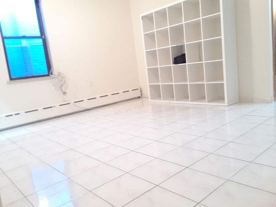 1st image of 2522 Steinway St APT 2B