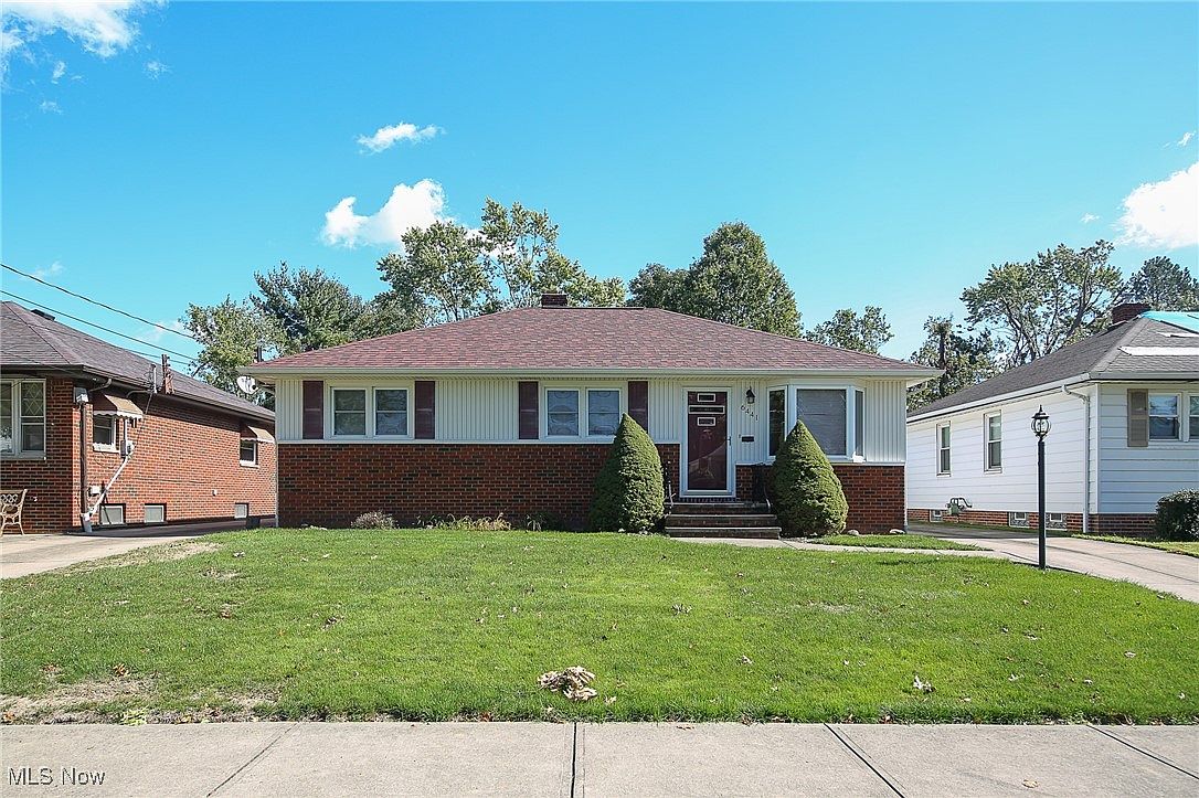 6441 Mandalay Dr, Parma Heights, OH 44130 | Zillow