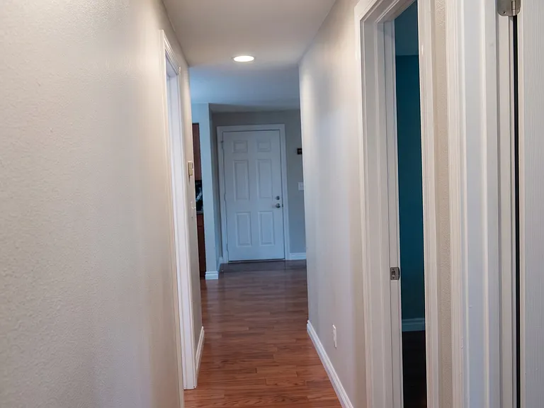 16817 Larch Way E #E105 — Photo 35