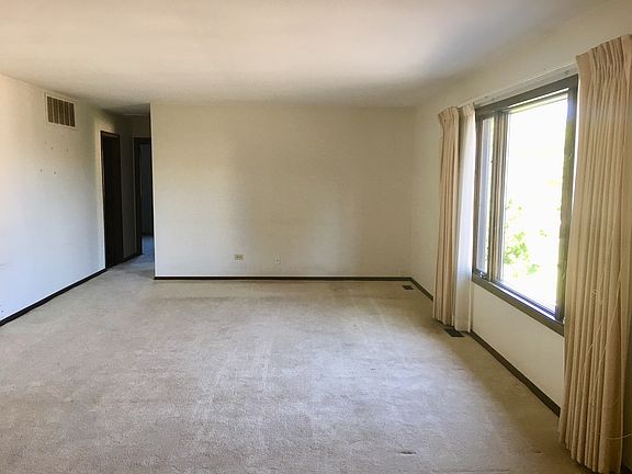 4th image of 1543 Timberwood Ct #0