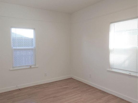 5th image of 1484 N Henderson Ave #1484
