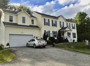 153 Old Sylvan Lake Rd, Hopewell Junction, NY 12533