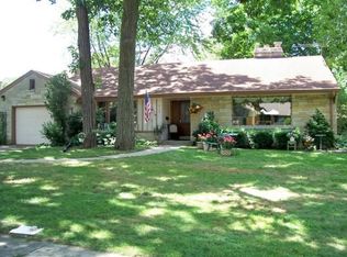 915 N 75th St, Wauwatosa, WI 53213