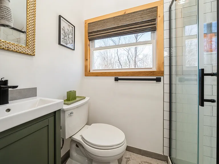 100 Poplar Ln — Photo 18