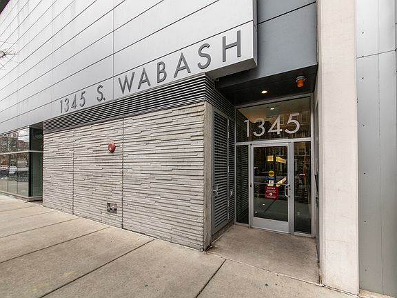 2nd image of 1345 S Wabash Ave Unit 1405
