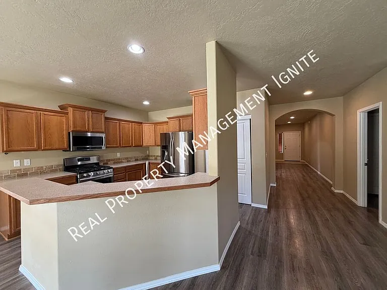 332 SW Antler Ridge Ct — Photo 4