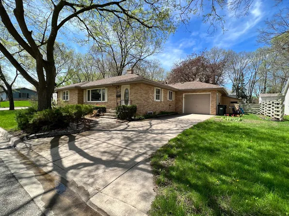 980 12th St, Granite Falls, MN 56241