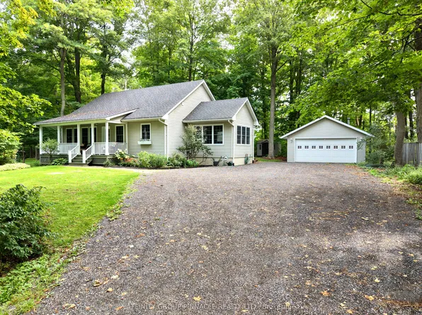 38 Westview Dr, Kawartha Lakes, ON K0L 2W0