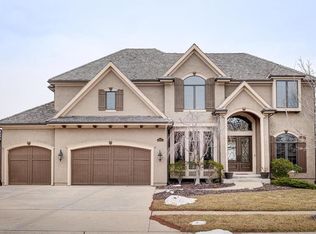 9629 Deer Run St, Lenexa, KS 66220