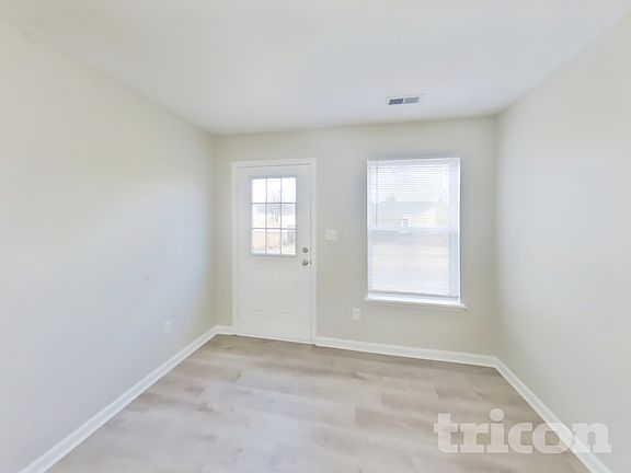 5th image of 4066 Knollwood Ave