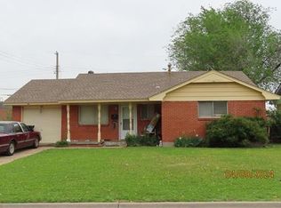 801 NW 1st St, Moore, OK 73160