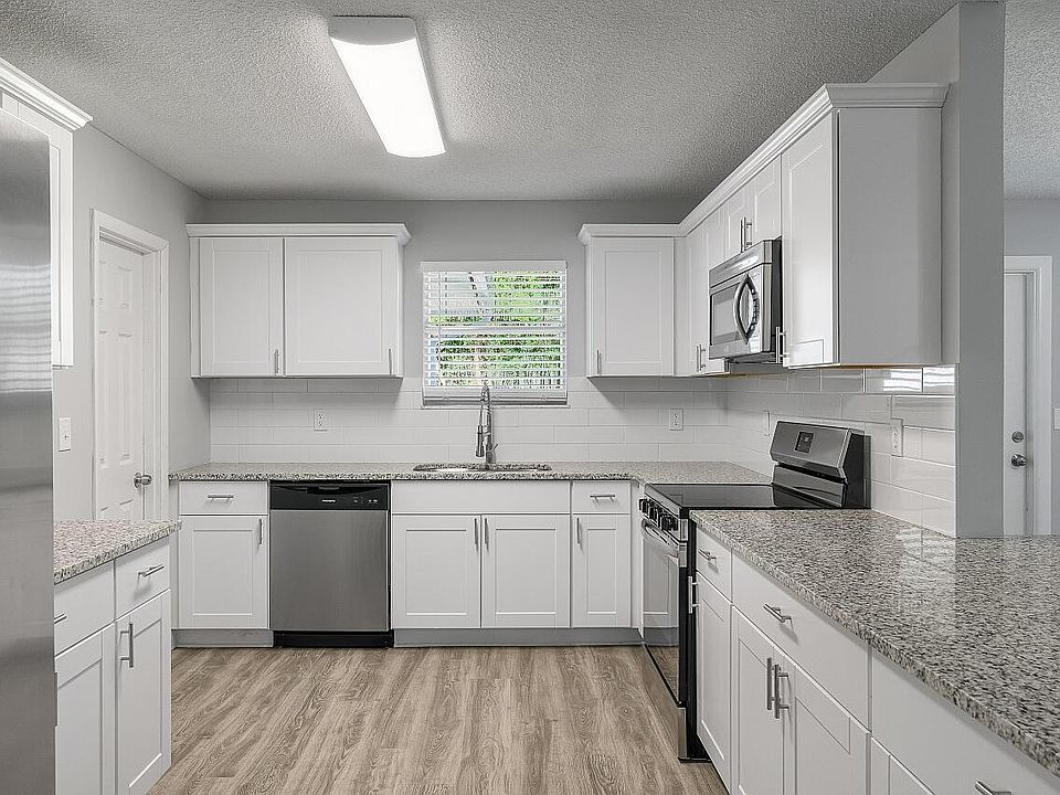 1st image of 156 24th Avenue