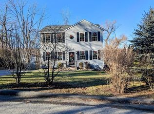 26 El Caney Rd, Worcester, MA 01603