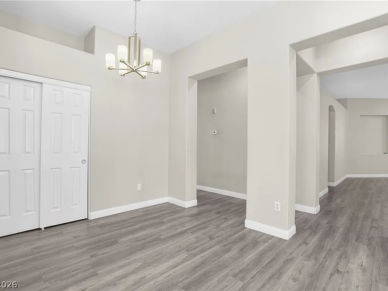 10137 Snow Crest Pl — Photo 12