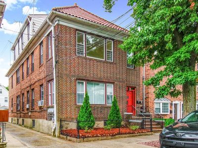 14 E 236th Street, Bronx, NY, 10470