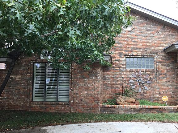 4th image of 114 Fannin Ave