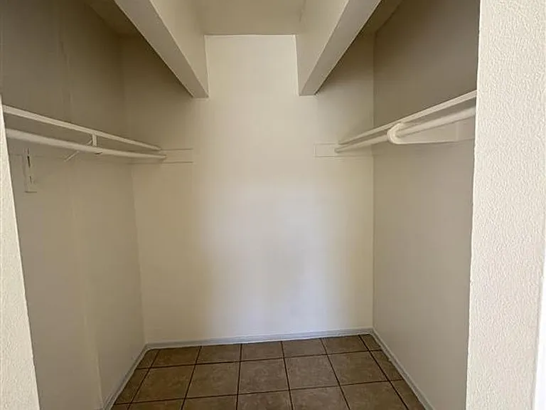 5505 Ackerfield Ave in Long Beach — Photo 7