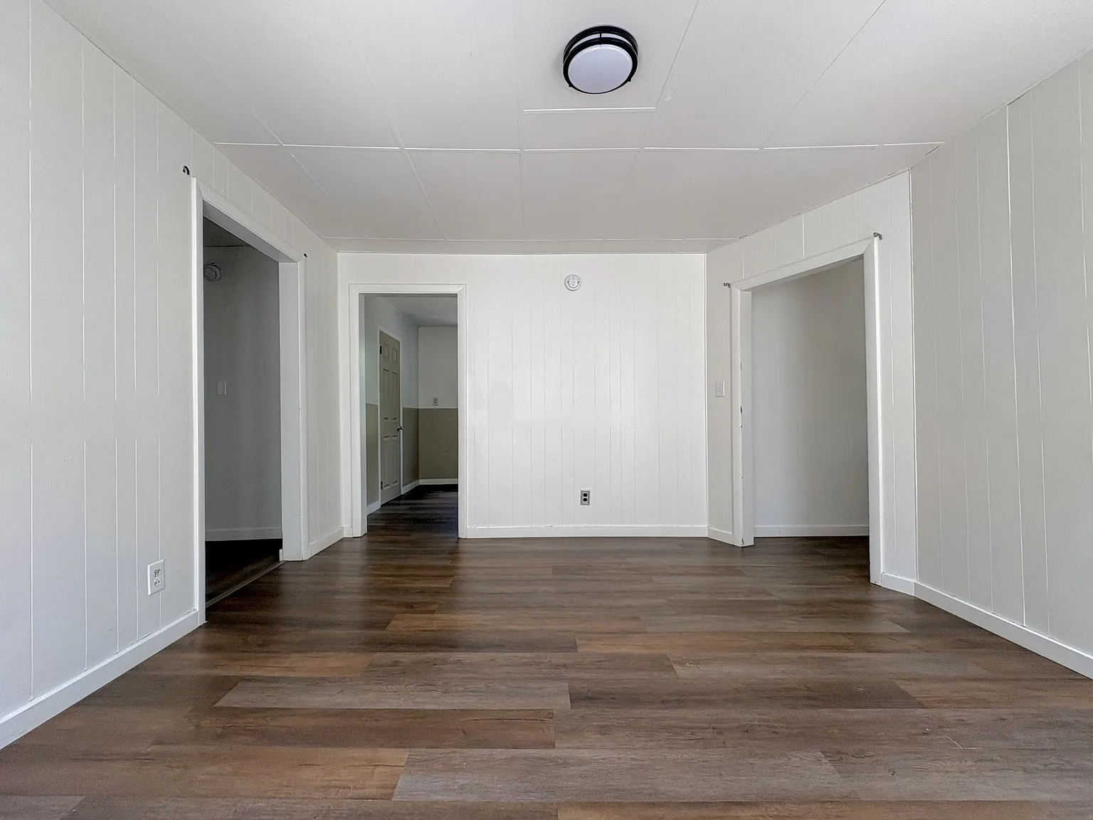 3 bed, $1,950 — Photo 1