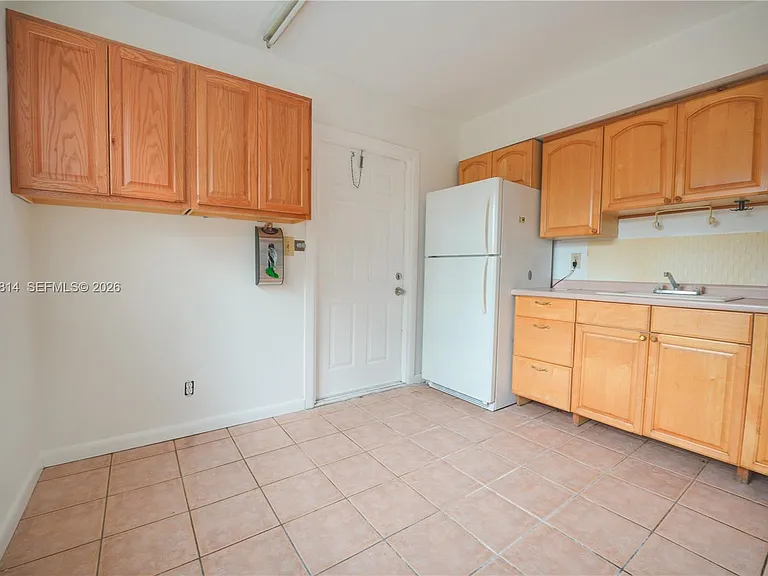 5825 Buchanan St #1 — Photo 4