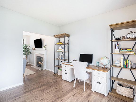 4th image of 5670 Dorado Ct NE