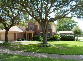 4002 Spring Meadow Dr, Pearland, TX 77584