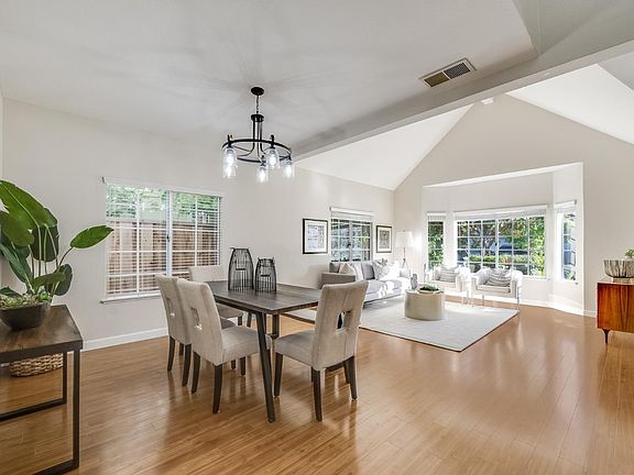 3rd image of 1586 Deluca Dr