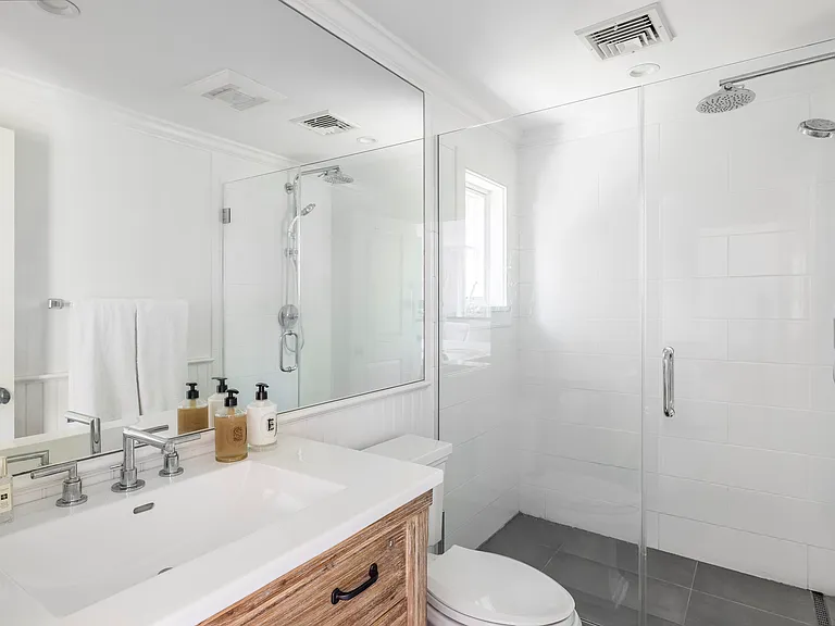 157 Hampton St — Photo 12