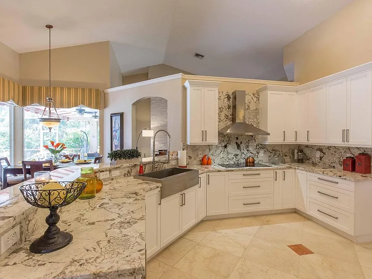 14816 Stirrup Ln — Photo 8