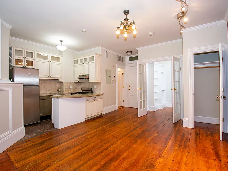 189 Beacon St #1 — Photo 6