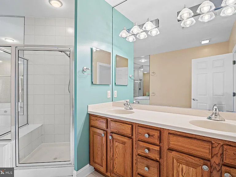 4700 Water Park Dr #J — Photo 27