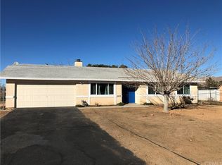22070 Flathead Rd, Apple Valley, CA 92307