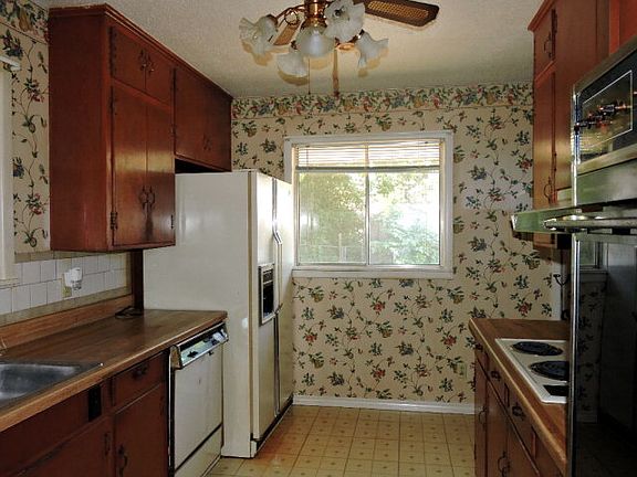 4th image of 105 Romallen Dr